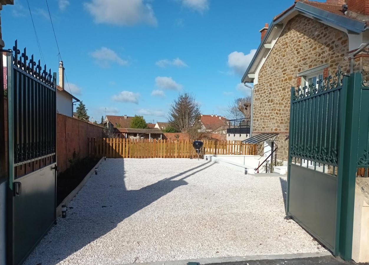 Calme Absolu, Terrasse Et Parking Entre Paris Et Disney Vaires-sur-Marne Exteriör bild