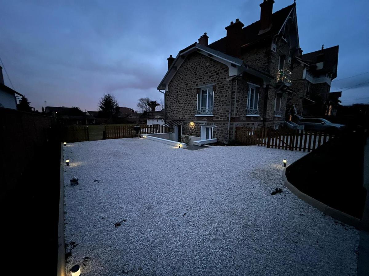 Calme Absolu, Terrasse Et Parking Entre Paris Et Disney Vaires-sur-Marne Exteriör bild